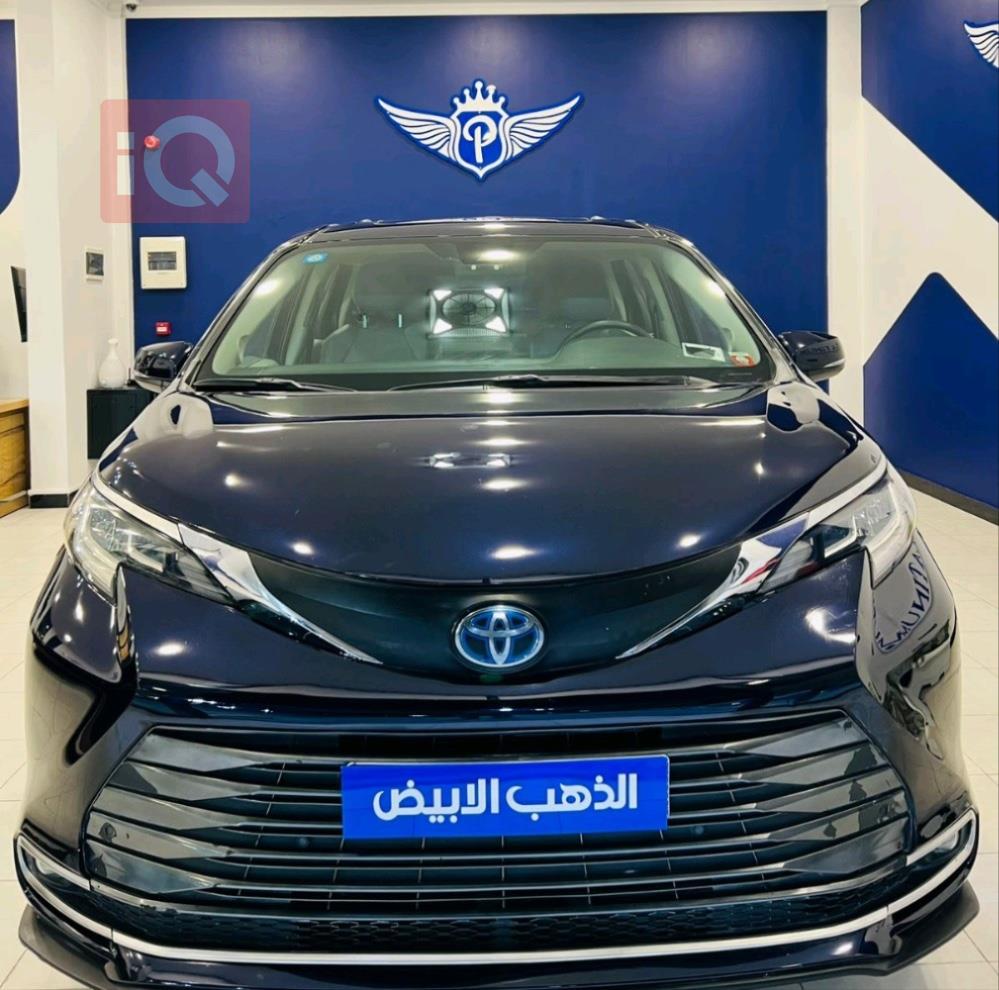 تويوتا سيينا